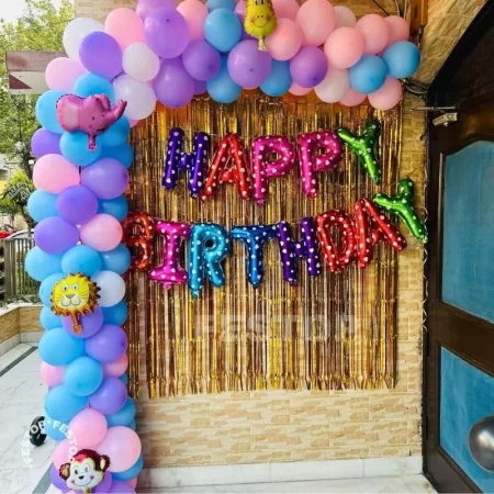 Wall Jungle Theme Party