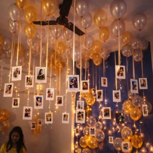 24 Hanging Photos
